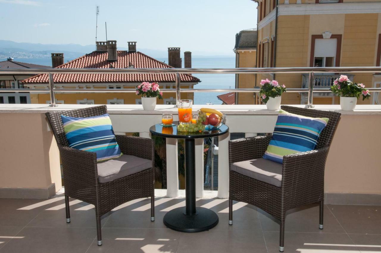 Iva, Centar Opatija